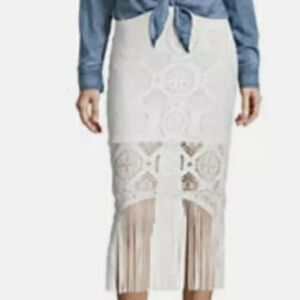 Ivory Lace and Fringed Pull On Knee Length Skirt by Jeans by Buffalo size S